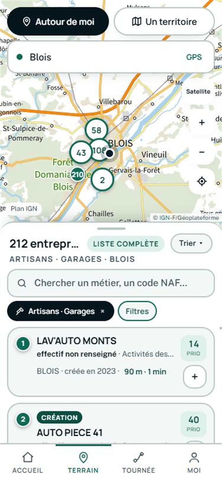 L’écran Terrain : la carte IGN et la liste des entreprises autour de Blois